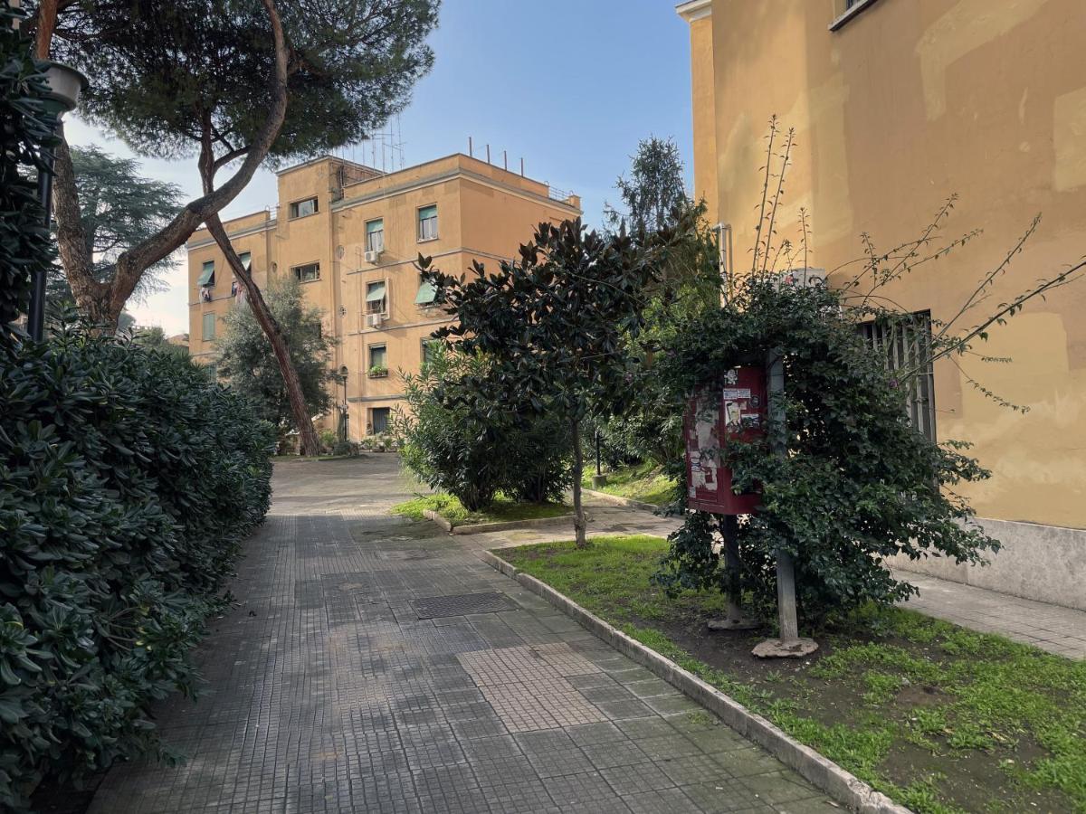 Casa Vacanze Garbatella Rom Exterior foto